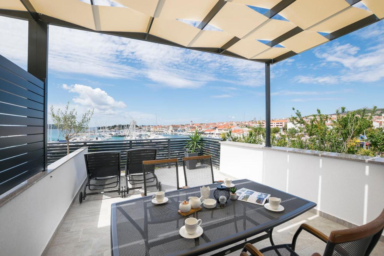 Apartments And Rooms Mare Водице Екстериор снимка